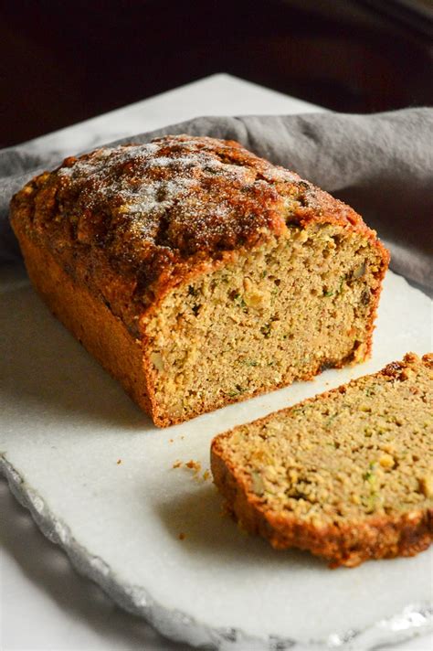 Zucchini Bread with Walnuts and Raisins - This Is How I Cook