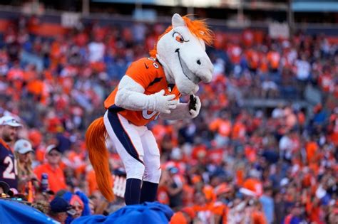 Here’s why the Chargers and 4 other NFL teams don’t have mascots | KTLA