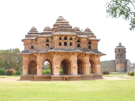 Lotus Mahal, Hampi | The Lotus Mahal is part of the Zenana e… | Flickr