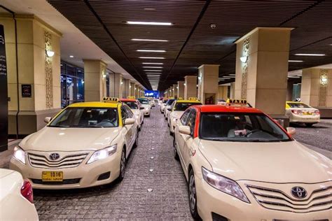 Dubai Taxi Booking: How to Use Public Taxis in Dubai - Dubai Travel Planner