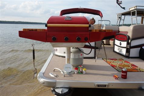 Custom Large Pontoon Boat BBQ gas grill front mount with c… | Flickr