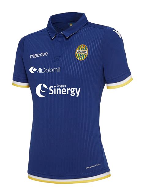 Hellas Verona 2018-19 Kits