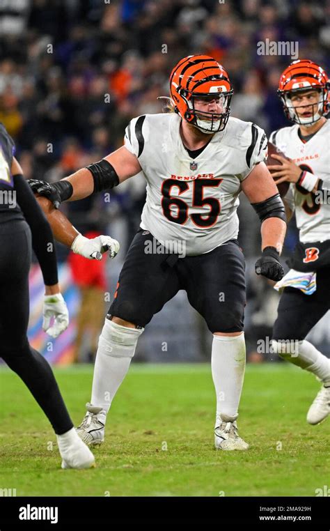 Cincinnati Bengals guard Alex Cappa (65) in action during the first ...