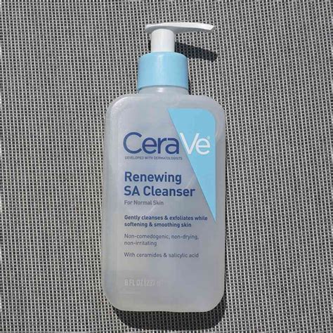 I Tried CeraVe's Renewing SA Cleanser for Clearer Skin and My Breakouts ...