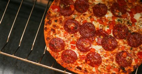 Best Frozen Pizza Brands, Reviewed and Ranked - Thrillist