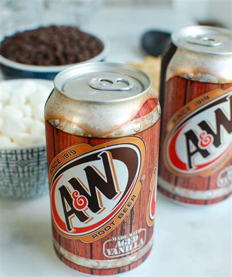 S'more A&W Root Beer Floats Image 1 - A Cedar Spoon