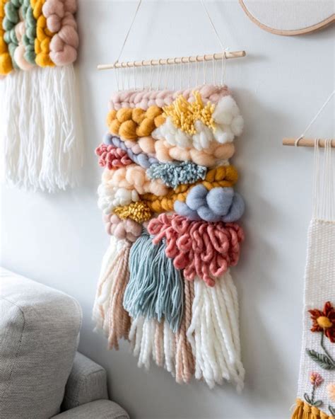 Learn how to make Woven Wall Hangings | Weaving loom projects, Diy ...