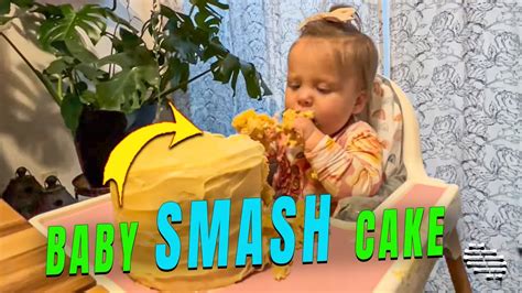 Baby Smashes the “Smash” Cake in Her First Birthday - YouTube