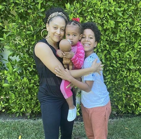 Tia Mowry 🇧🇸🇺🇸 and her children Cree and Cairo | Tia and tamera mowry, Insta fashion, Tia tamera