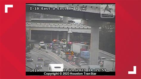 East Freeway eastbound at Beltway 8 closed due to wreck | khou.com