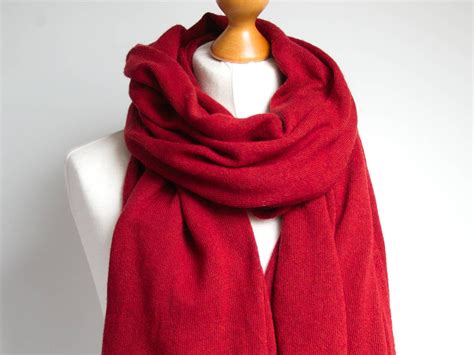 Wool scarf, deep red scarf, WINTER fashion, gift ideas, winter fashion ...