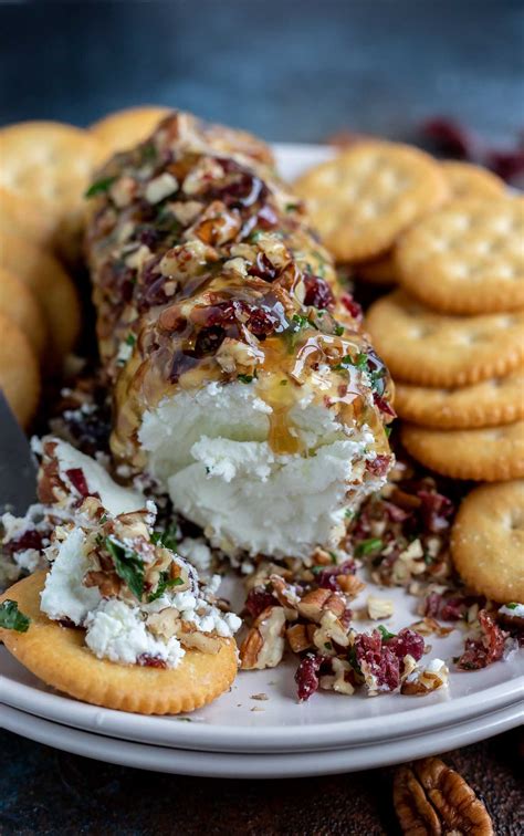 PECAN CRANBERRY GOAT CHEESE APPETIZER + WonkyWonderful