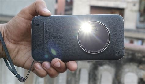 Asus Zenfone Zoom Review - Best Camera Smartphone | Techniblogic