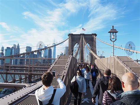 Walking across the Manhattan Bridge & the Brooklyn Bridge - Rachel's ...