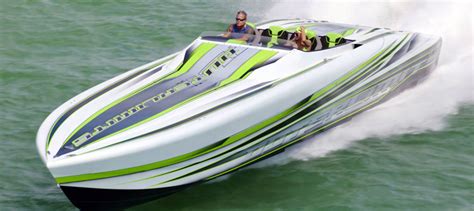 Outerlimits Delivers New 52-Footer For Florida Powerboat Club Miami ...