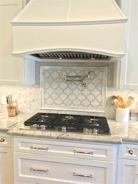 10+ Kitchen With Marble Backsplash – DECOOMO