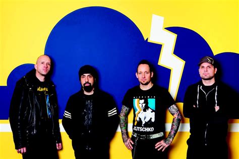 Interview with Volbeat's lead singer Michael Poulsen - Screamer Magazine