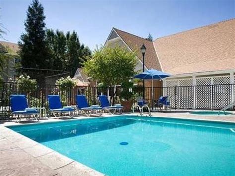 Best Price on Residence Inn Fresno in Fresno (CA) + Reviews