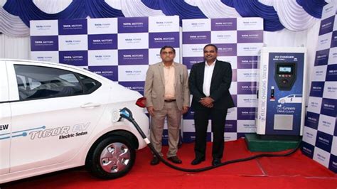 Tata Motors, Tata Power to jointly install 300 EV charging stations in ...