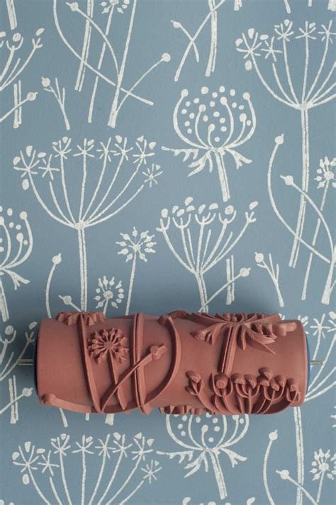 50 Wall Texture Ideas, Learn How To use Decorative Roller To see more Visit 👇 | Rolos de pintura ...