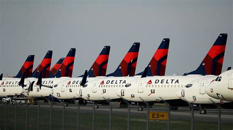 Flight cancellations today: Delta Air Lines cancels hundreds of flights ...