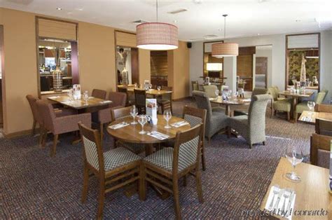 Premier Inn Stratford Upon Avon Waterways Hotel - Deals, Photos & Reviews