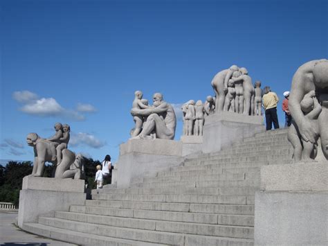 Souvenir Chronicles: NORWAY: VIGELAND SCULPTURE PARK IN OSLO