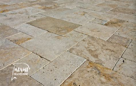 TRAVERTINE PAVER FRENCH PATTERN COUNTRY CLASSIC | Miami Travertine