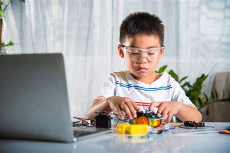 Robotics for Kids | The Ultimate Guide - CodaKid