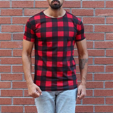 Buy Men's Round Neck Checkered T-Shirt Red&Black at Martin Valen ...