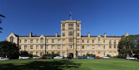 File:Parkville - University of Melbourne (Queen’s College).jpg - Wikimedia Commons