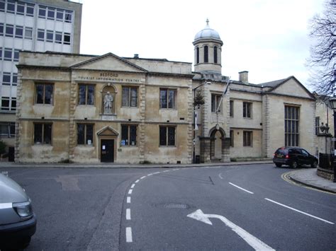 Town Hall, Bedford © Alexander P Kapp :: Geograph Britain and Ireland