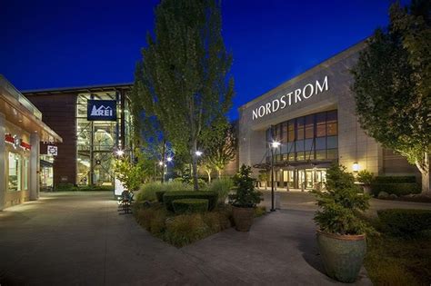 Alderwood Mall closed - No access permitted - Lynnwood Times