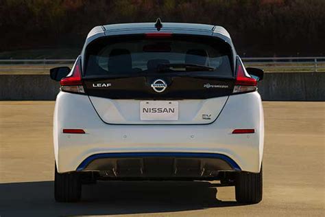 2020 Nissan Leaf Review - Autotrader