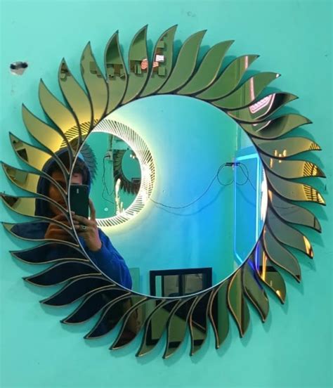 8inch Round Glass Mirror at Rs 400 | Sorkha | Noida | ID: 2852108142962