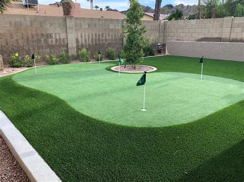 Shocking Ideas Of Backyard Artificial Putting Green Concept | Laorexa