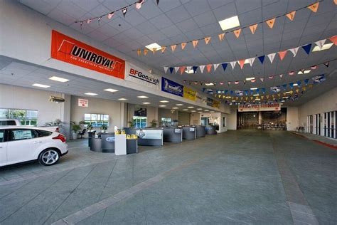 Ford Service | Serving the Los Angeles & Santa Monica areas for your Ford service.