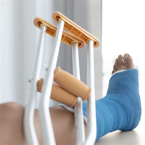 Symptoms Of A Hairline Fracture In Your Foot – Foot and Ankle Surgeons of New York