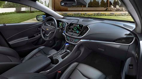 First Drive: 2016 Chevrolet Volt - The Detroit Bureau