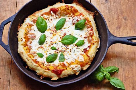 Cast Iron Pan Pizza Recipe — The Mom 100