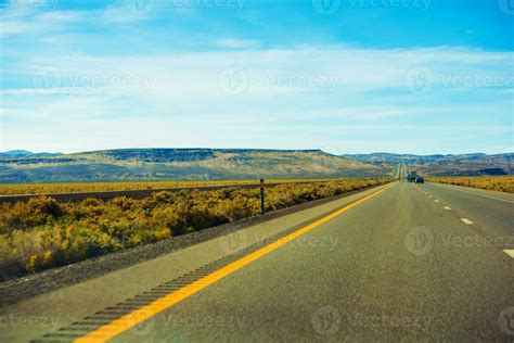 Nevada Desert Highway 24526402 Stock Photo at Vecteezy