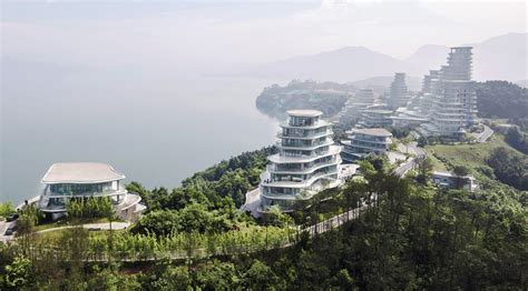 MAD completes Huangshan Mountain Village