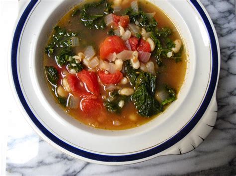 she's in the kitchen: Great Northern bean soup with kale, tomatoes, oregano and cumin