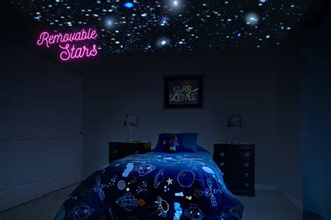 Realistic glow in the dark stars - nimfaatlantic