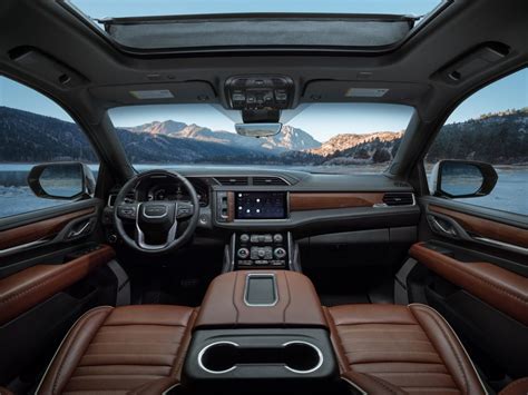 2023 GMC Yukon Denali Ultimate Debuts As Ford Expedition Platinum Foe