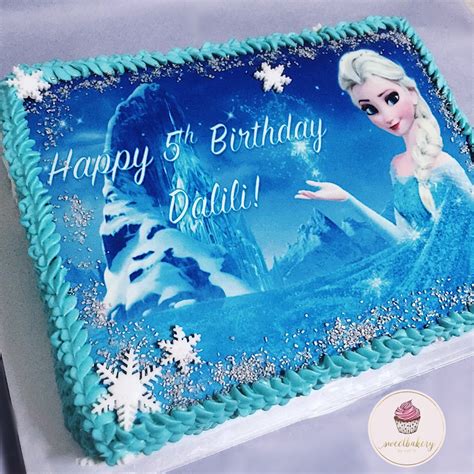 Frozen Sheet Cake with Edible Image | Frozen birthday cake, Elsa cake frozen, Frozen birthday ...