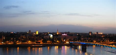 File:Panorama of Novi Sad.jpg - Wikipedia