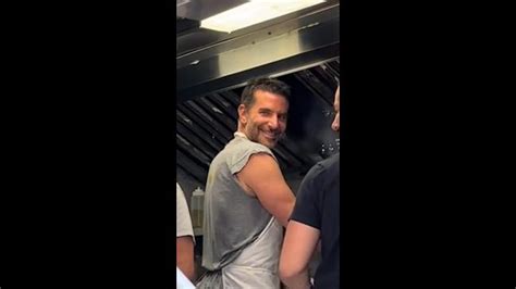 Bradley cooper spotted working at a food truck in NYC | news.com.au ...