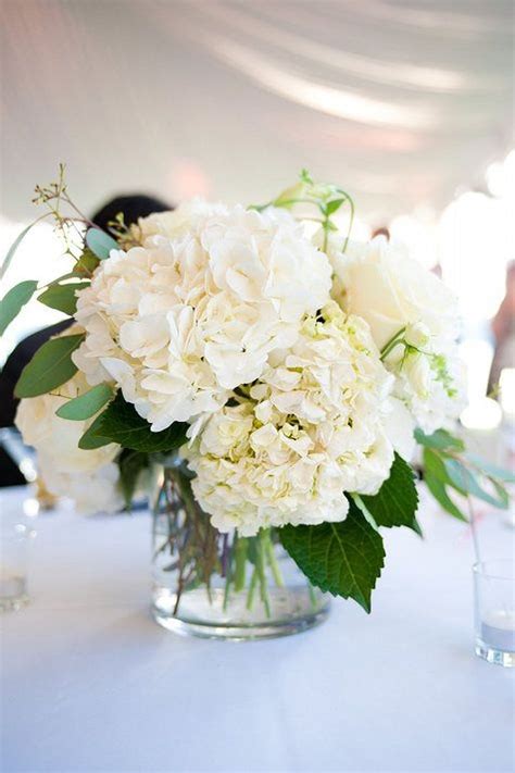 Beautiful Green And White Flower Arrangements Ideas 33 | Flower centerpieces wedding, Hydrangea ...