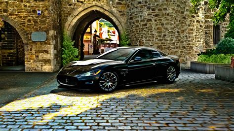 Maserati Majesty: A Stunning 4K Ultra HD Wallpaper by AaronOlive